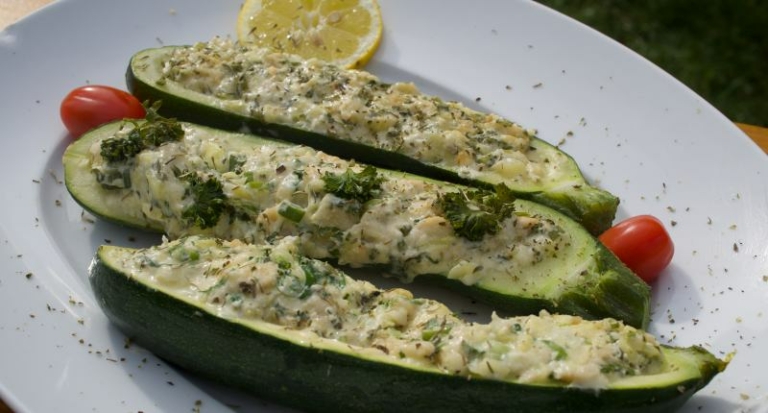 Gefüllte Zucchini vom Grill » schwenkgrill-abc.de