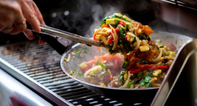Der Camping Gasgrill – wer die Wahl hat, hat die Qual