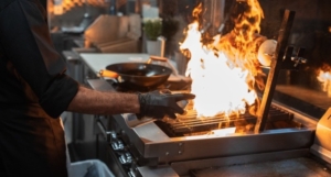 Gasgrill einbrennen